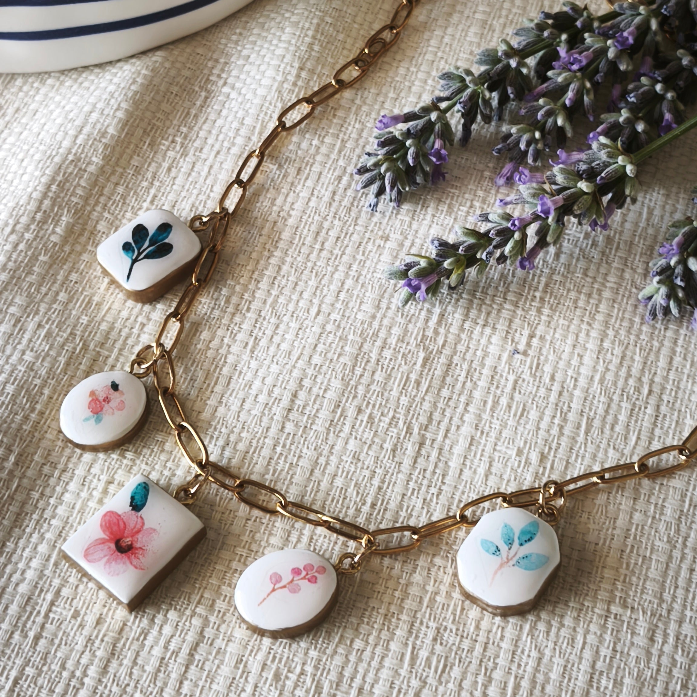 Collar Colgantes de Flores