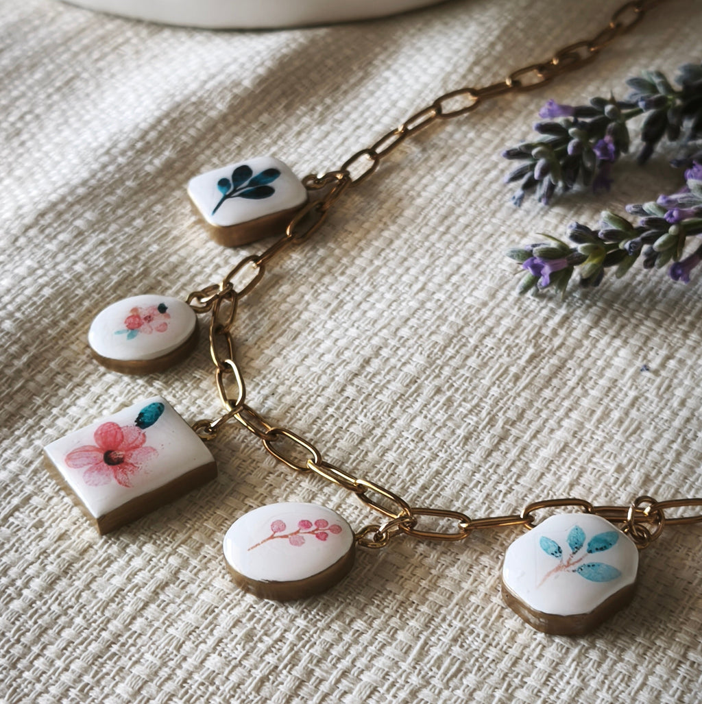 Collar Colgantes de Flores