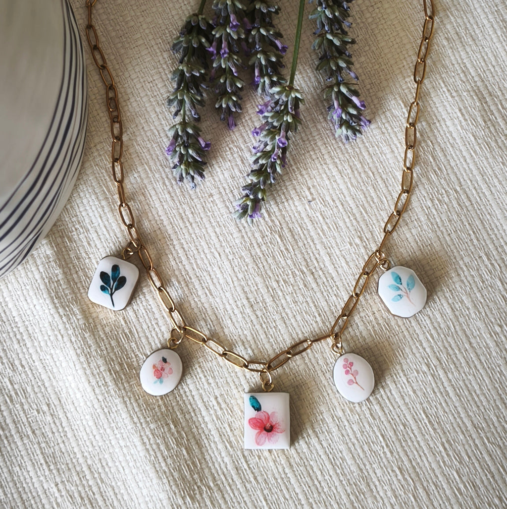 Collar Colgantes de Flores